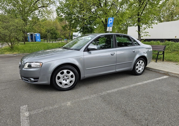 Audi A4 cena 19999 przebieg: 218000, rok produkcji 2006 z Ujście małe 172